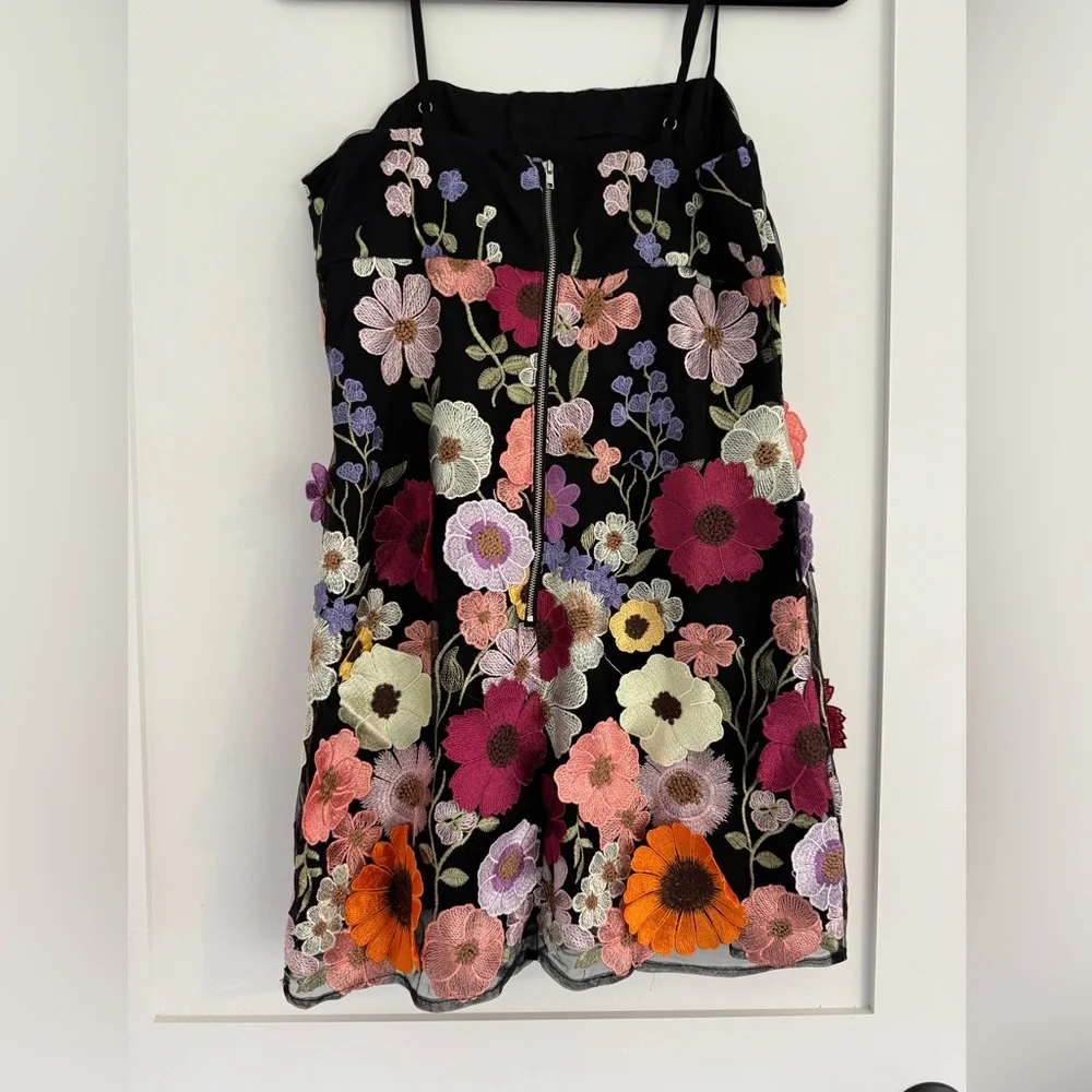 Storia 3D Floral Dress | Size: Large - Picture 6 of 7
